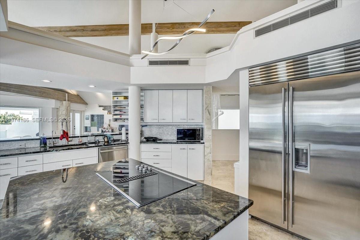 LAUDERDALE BEACH - Residential