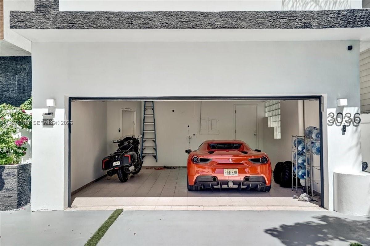 LAUDERDALE BEACH - Residential