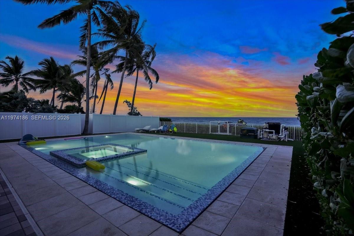 LAUDERDALE BEACH - Residential