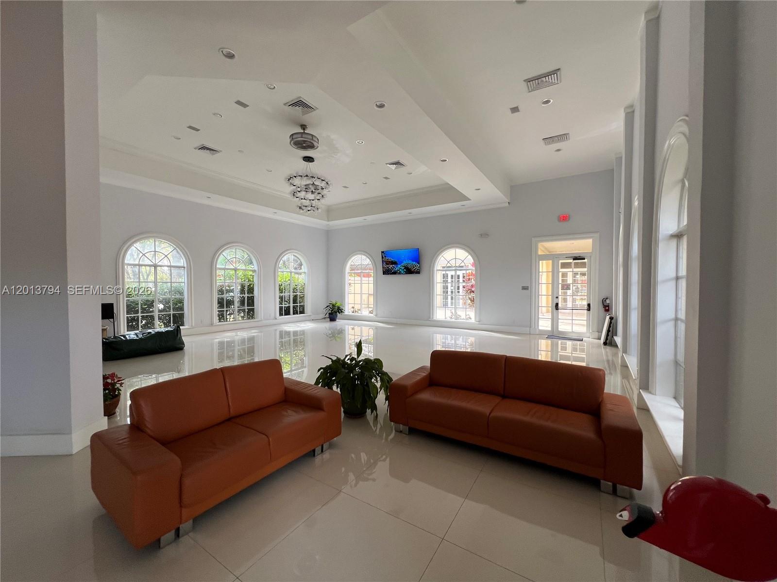 LAS VISTAS AT DORAL CONDO - Residential