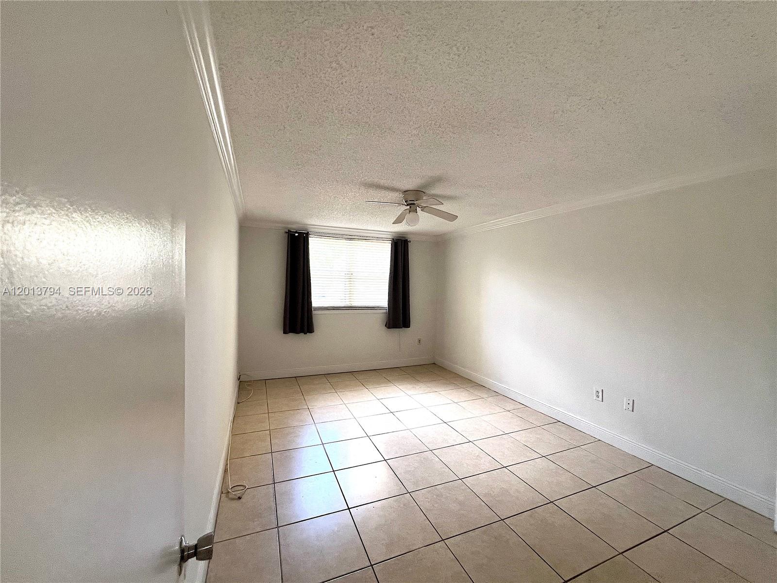 LAS VISTAS AT DORAL CONDO - Residential