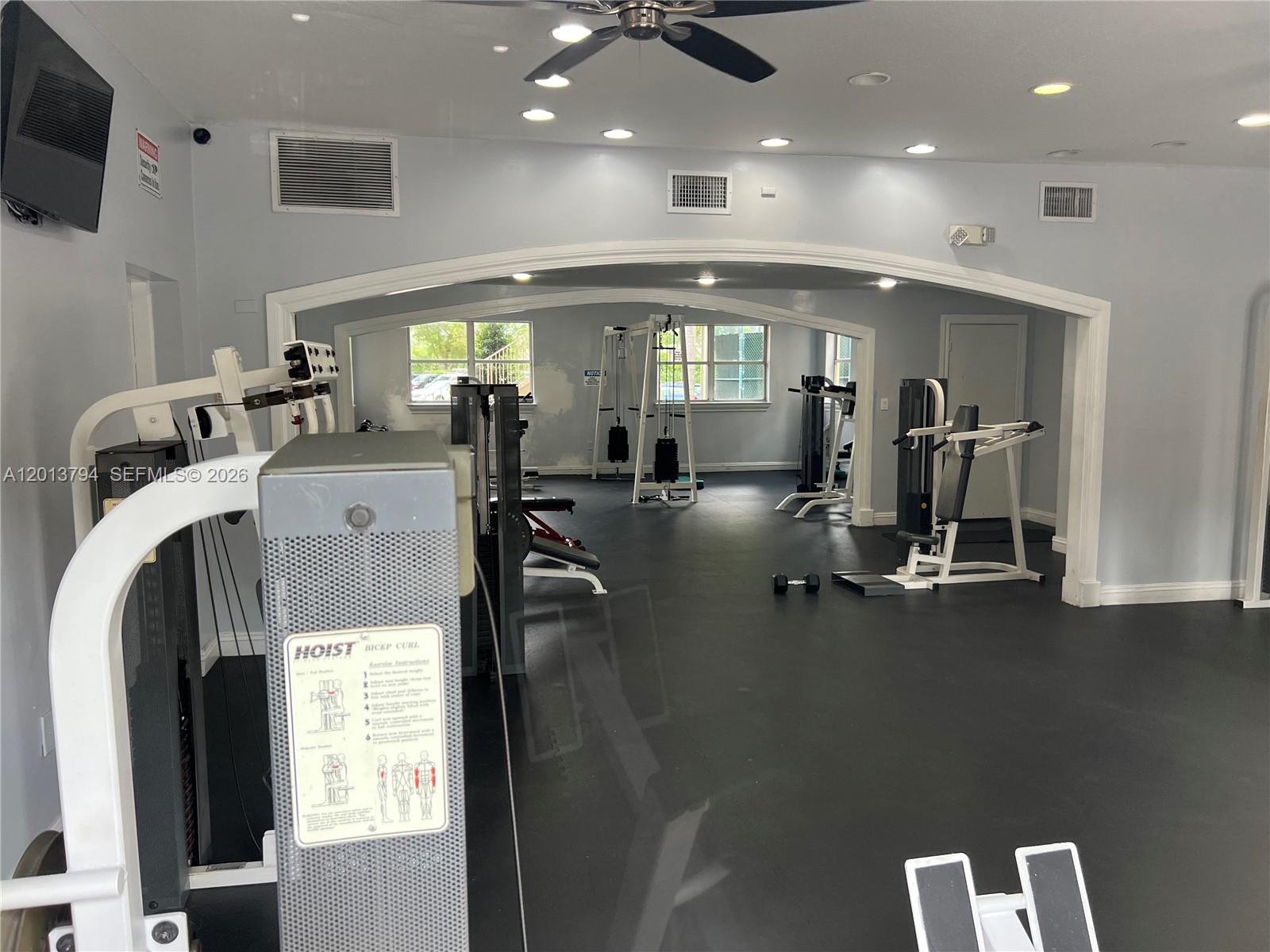 LAS VISTAS AT DORAL CONDO - Residential