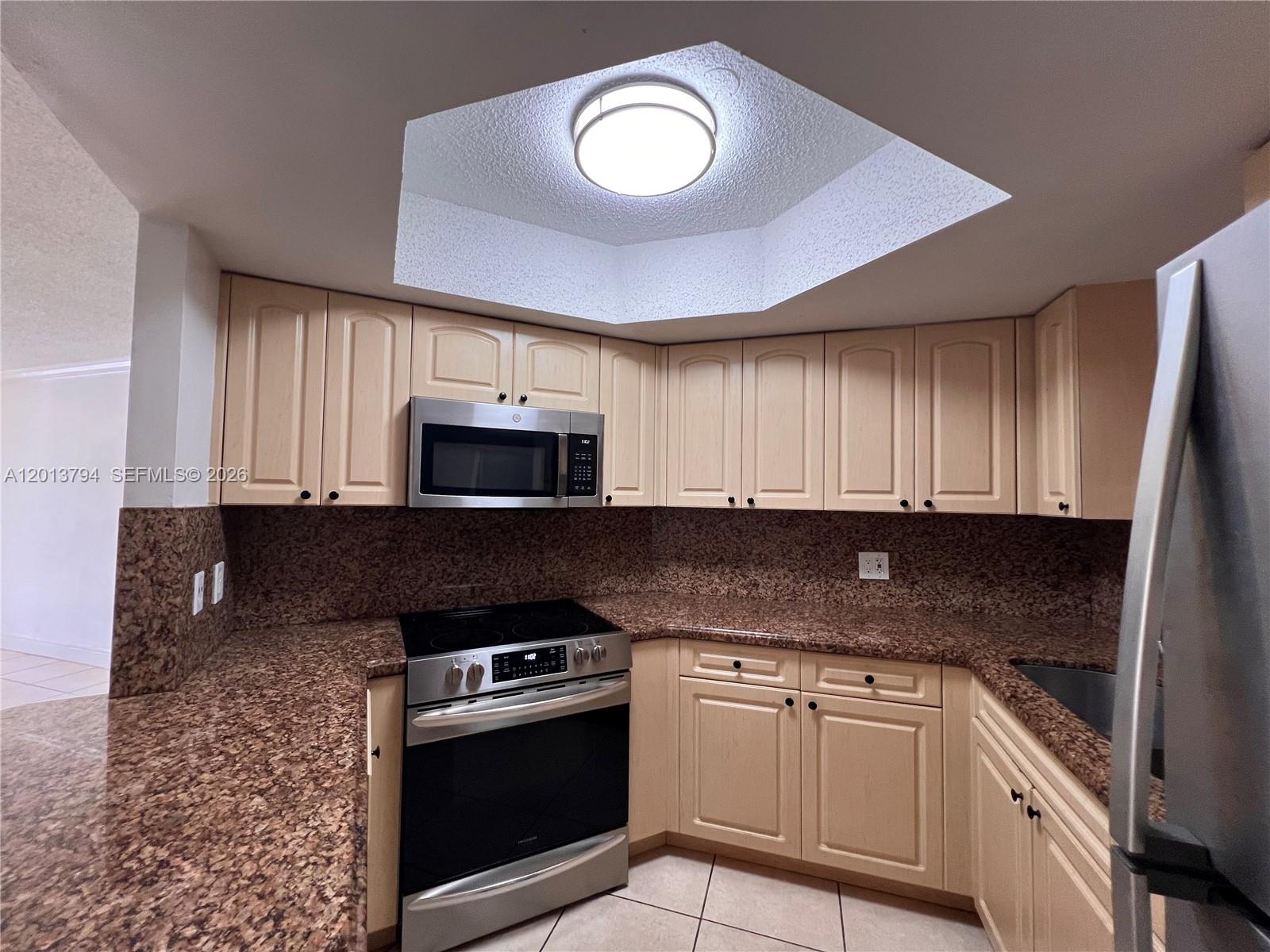 LAS VISTAS AT DORAL CONDO - Residential