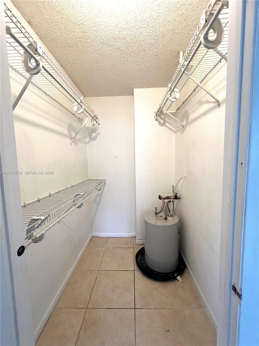 LAS VISTAS AT DORAL CONDO - Residential