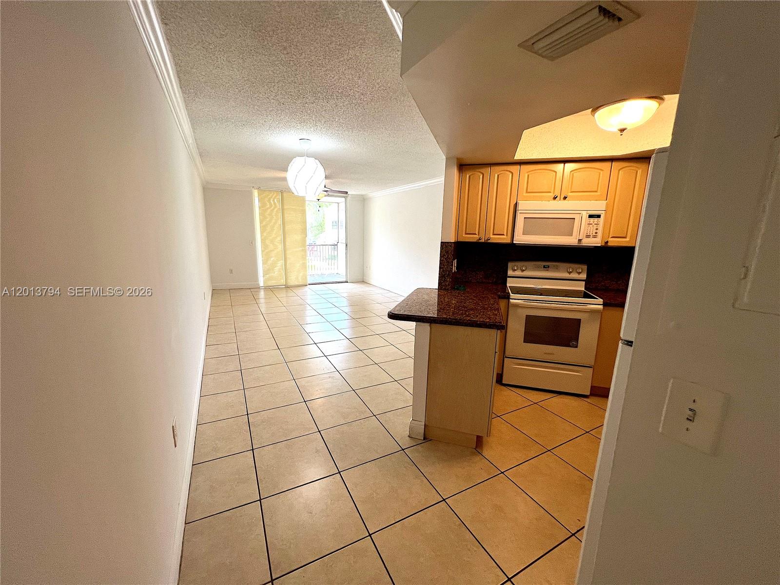 LAS VISTAS AT DORAL CONDO - Residential