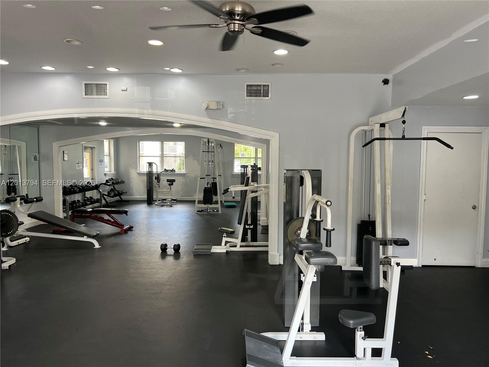 LAS VISTAS AT DORAL CONDO - Residential
