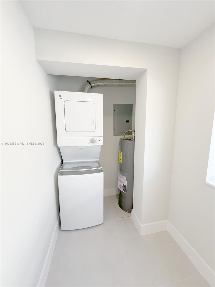 PINEWOOD PARK EXTENSION - Residential Lease