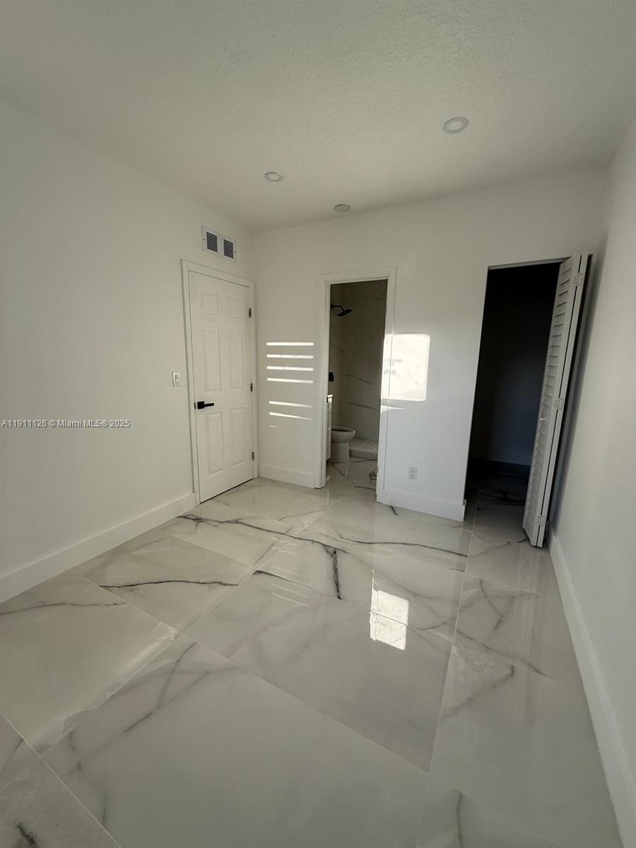 CORAL REEF NURSERIES SEC - Residential Lease