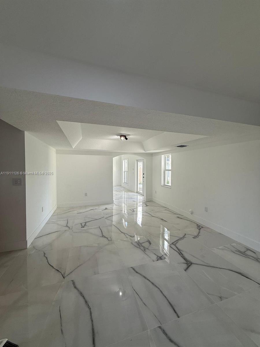 CORAL REEF NURSERIES SEC - Residential Lease