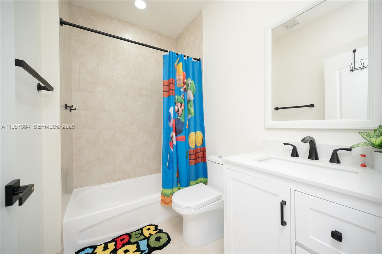 VILLAS AT THE RENAISSANCE - Residential