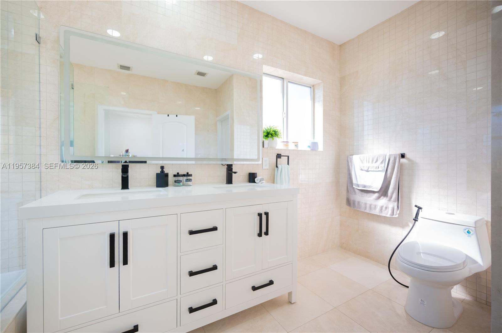 VILLAS AT THE RENAISSANCE - Residential