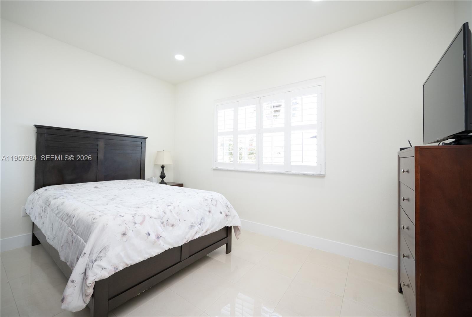 VILLAS AT THE RENAISSANCE - Residential