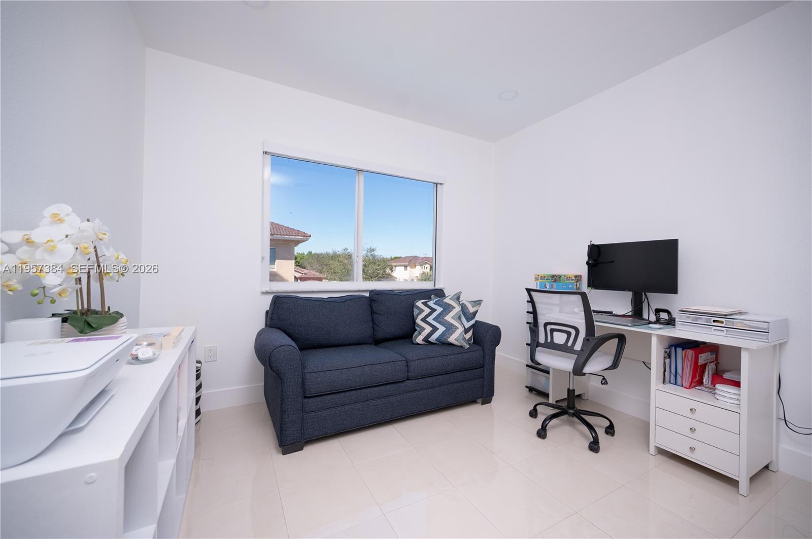 VILLAS AT THE RENAISSANCE - Residential