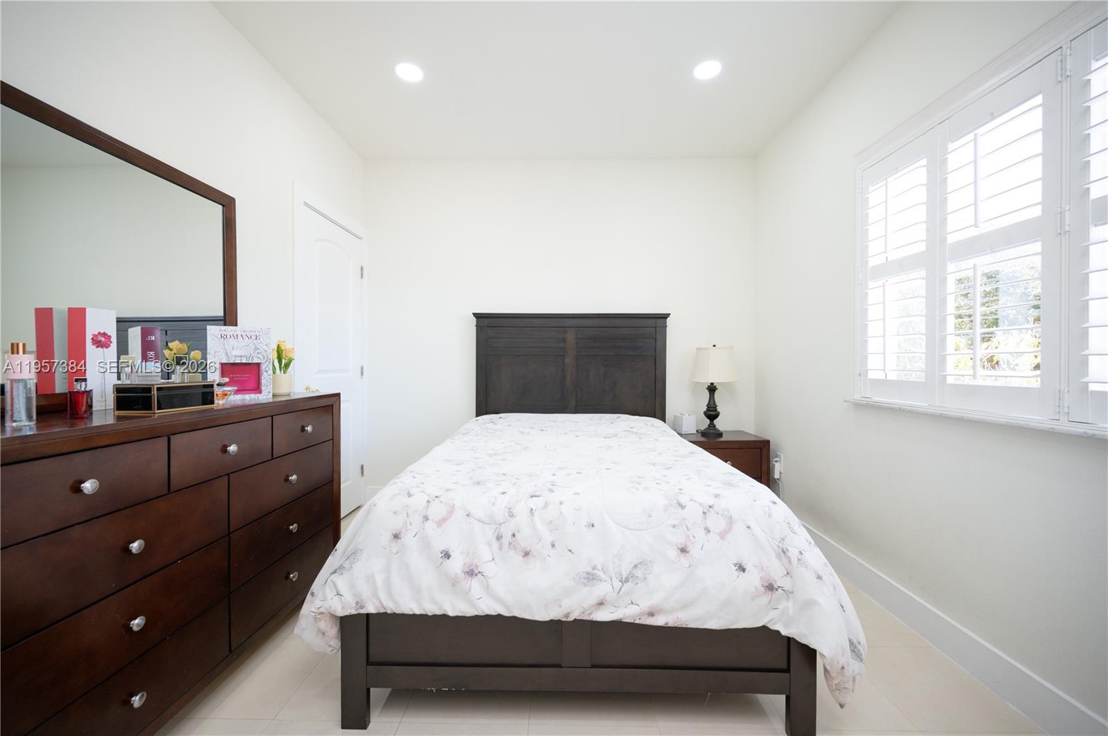 VILLAS AT THE RENAISSANCE - Residential