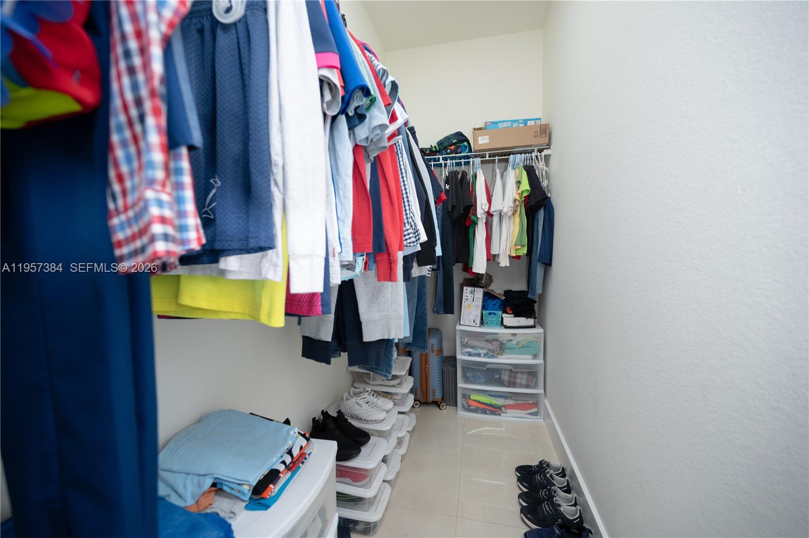 VILLAS AT THE RENAISSANCE - Residential