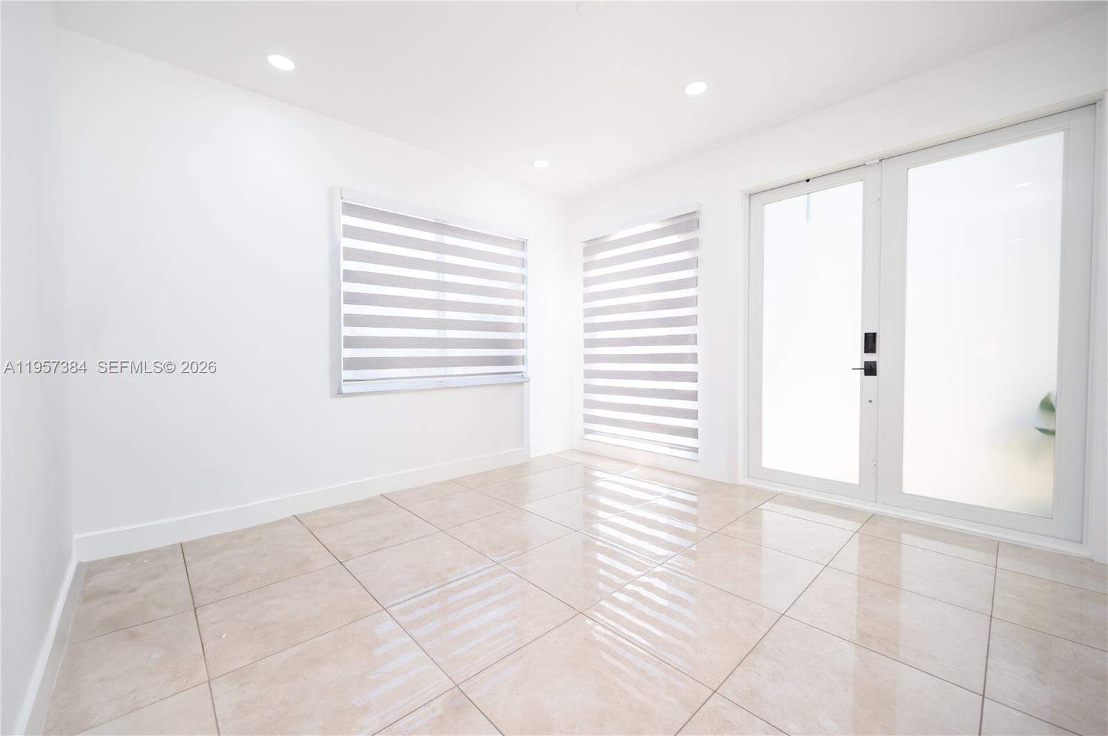 VILLAS AT THE RENAISSANCE - Residential