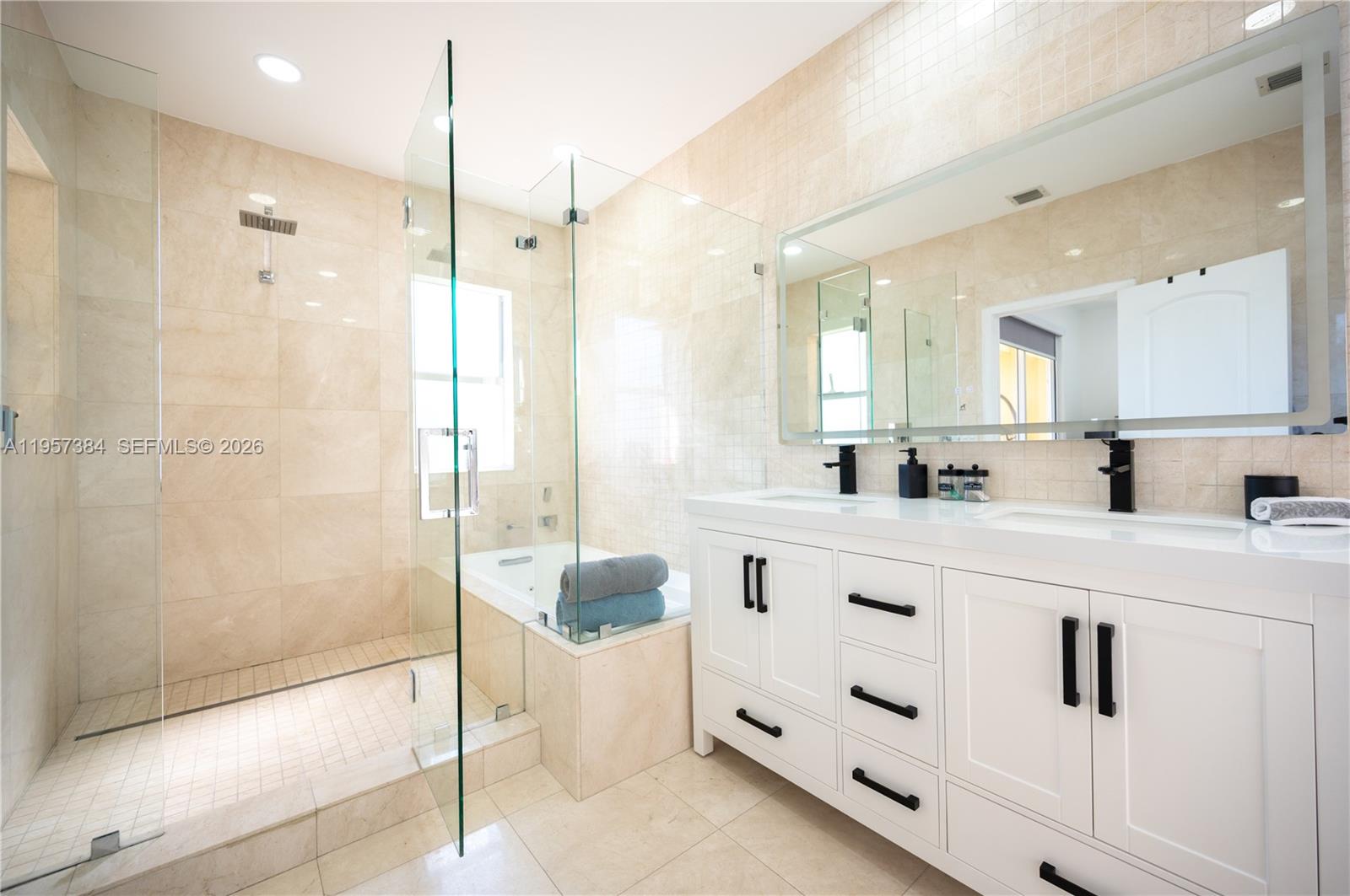 VILLAS AT THE RENAISSANCE - Residential