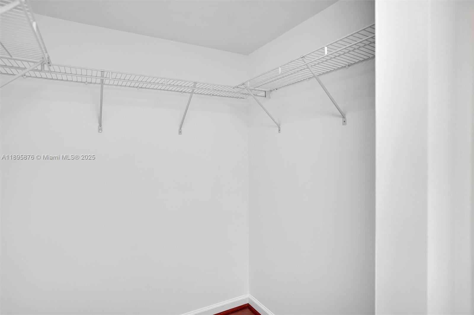 THE CLUB AT BRICKELL BAY - Residential