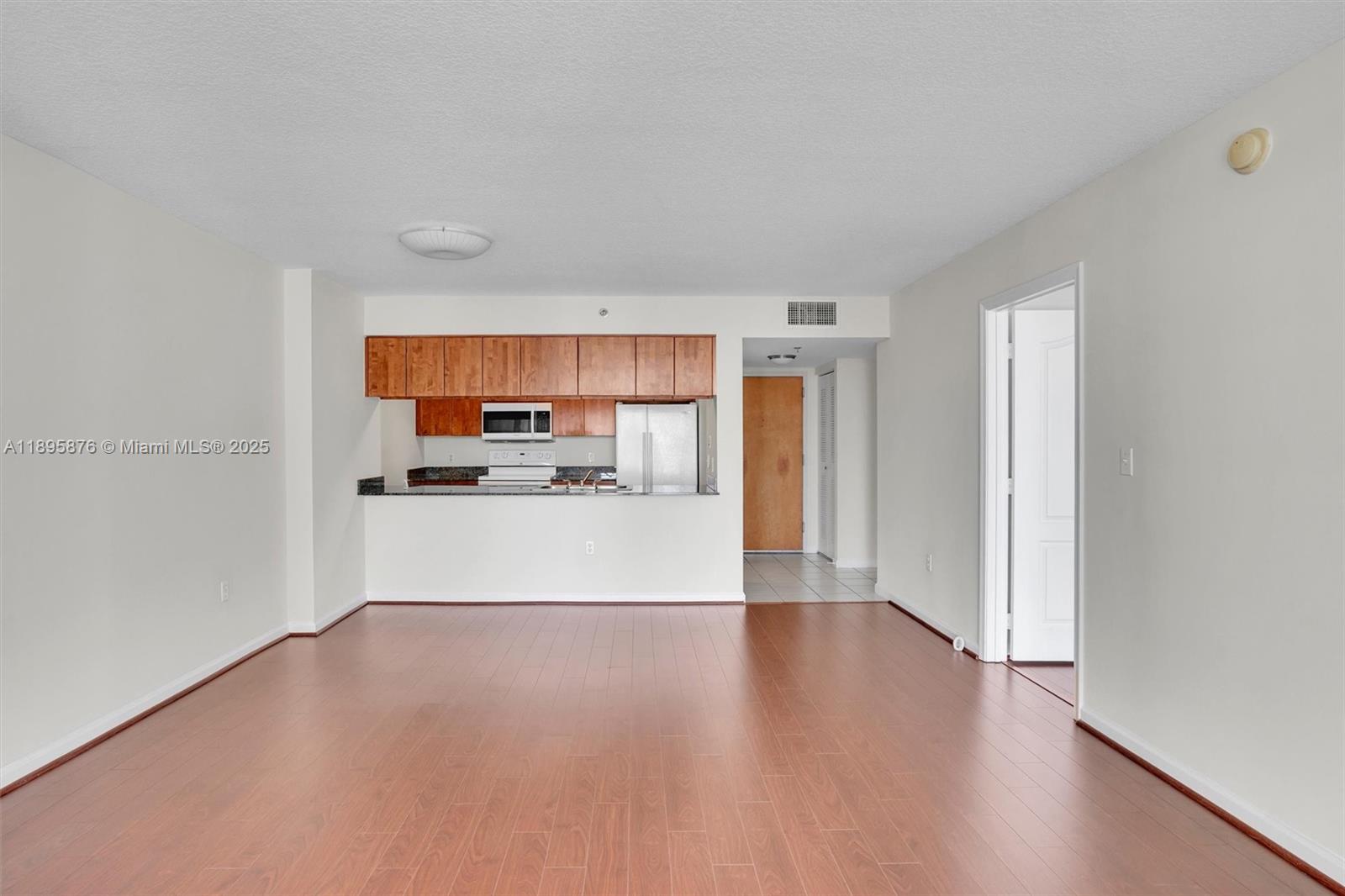 THE CLUB AT BRICKELL BAY - Residential