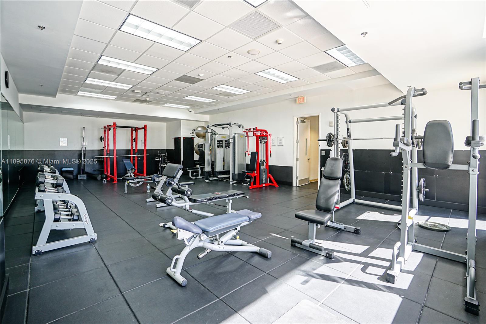 THE CLUB AT BRICKELL BAY - Residential