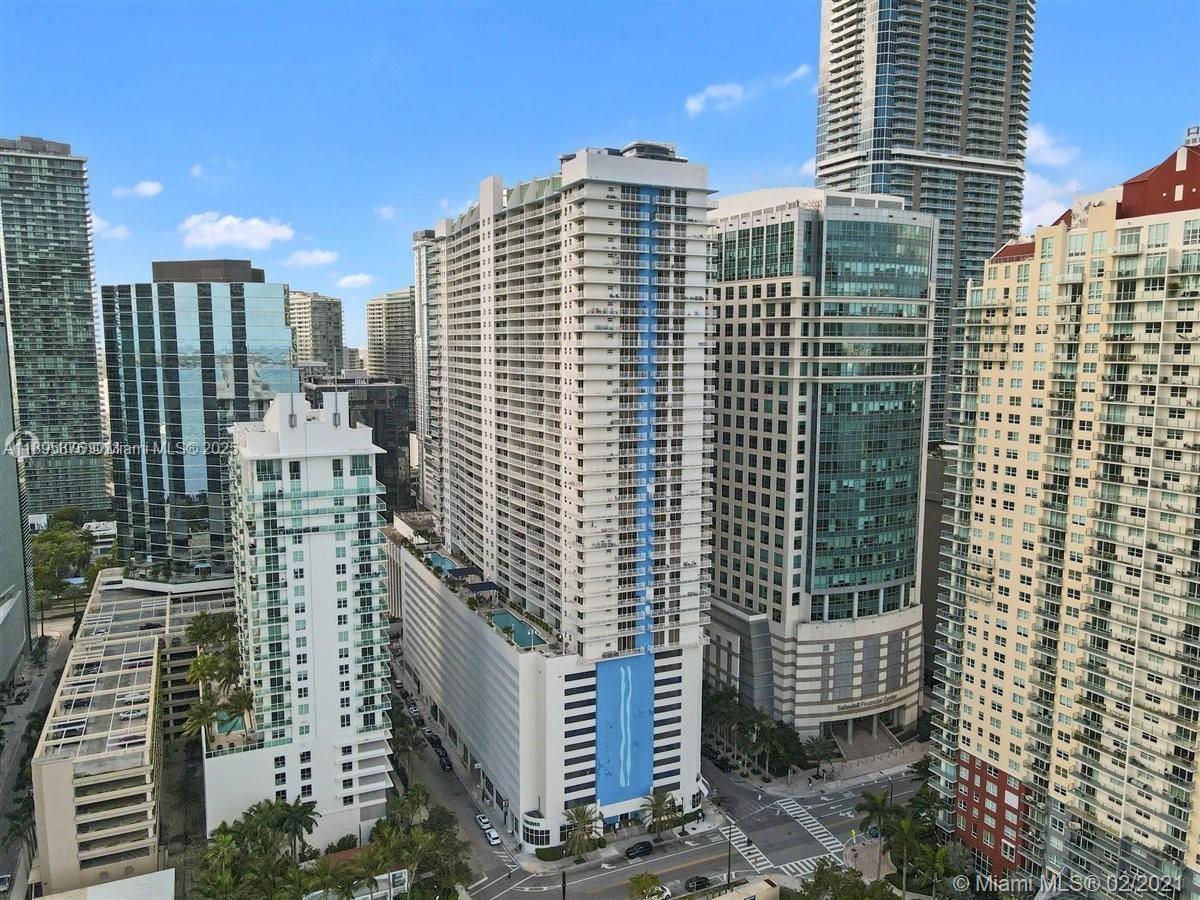 THE CLUB AT BRICKELL BAY - Residential