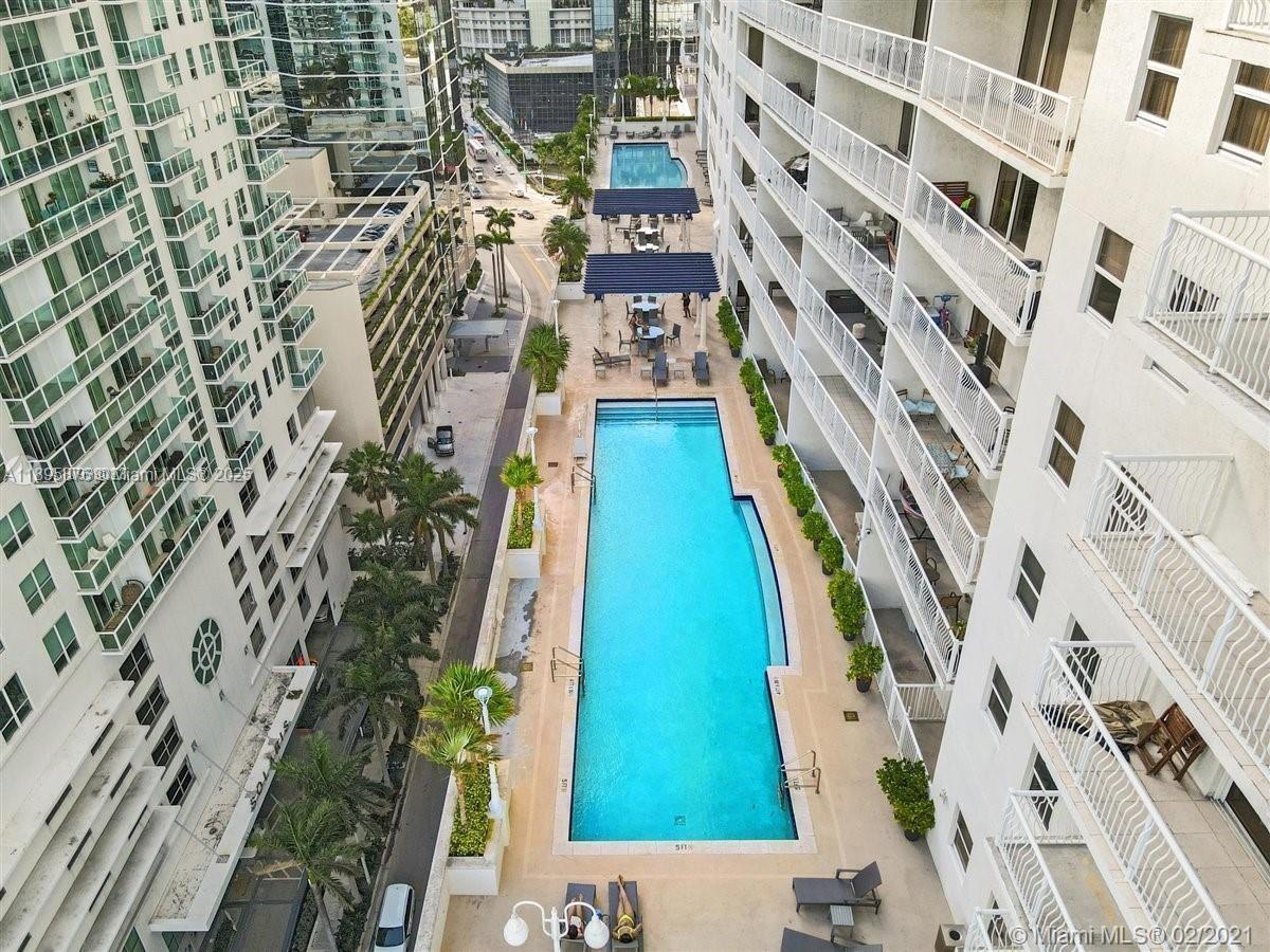 THE CLUB AT BRICKELL BAY - Residential