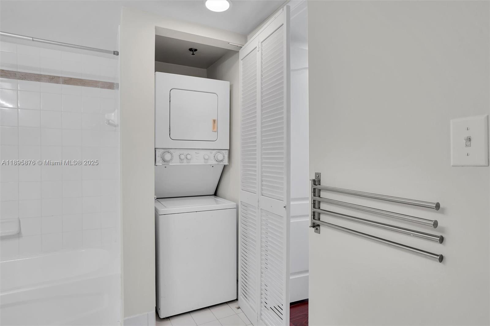 THE CLUB AT BRICKELL BAY - Residential