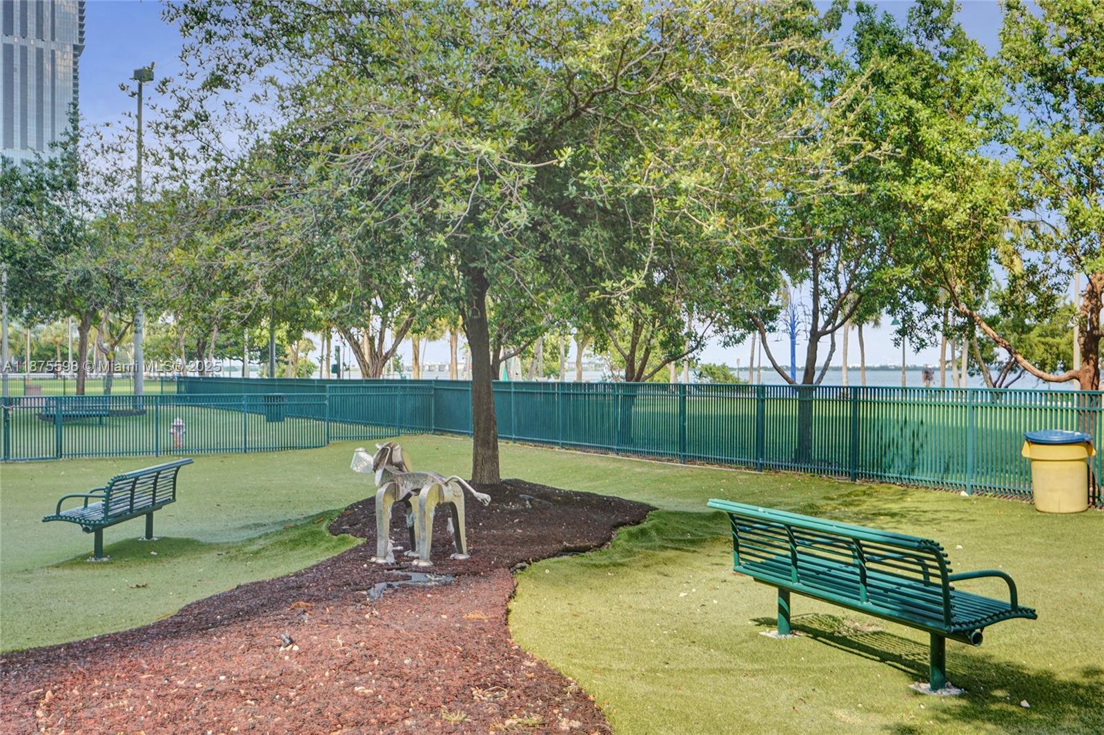 QUANTUM ON THE BAY CONDO - Residential