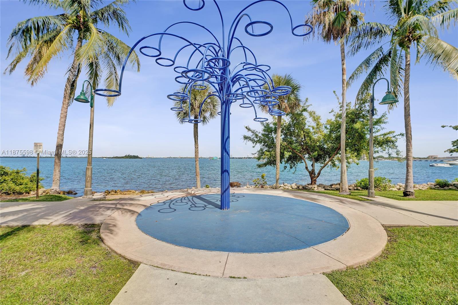 QUANTUM ON THE BAY CONDO - Residential