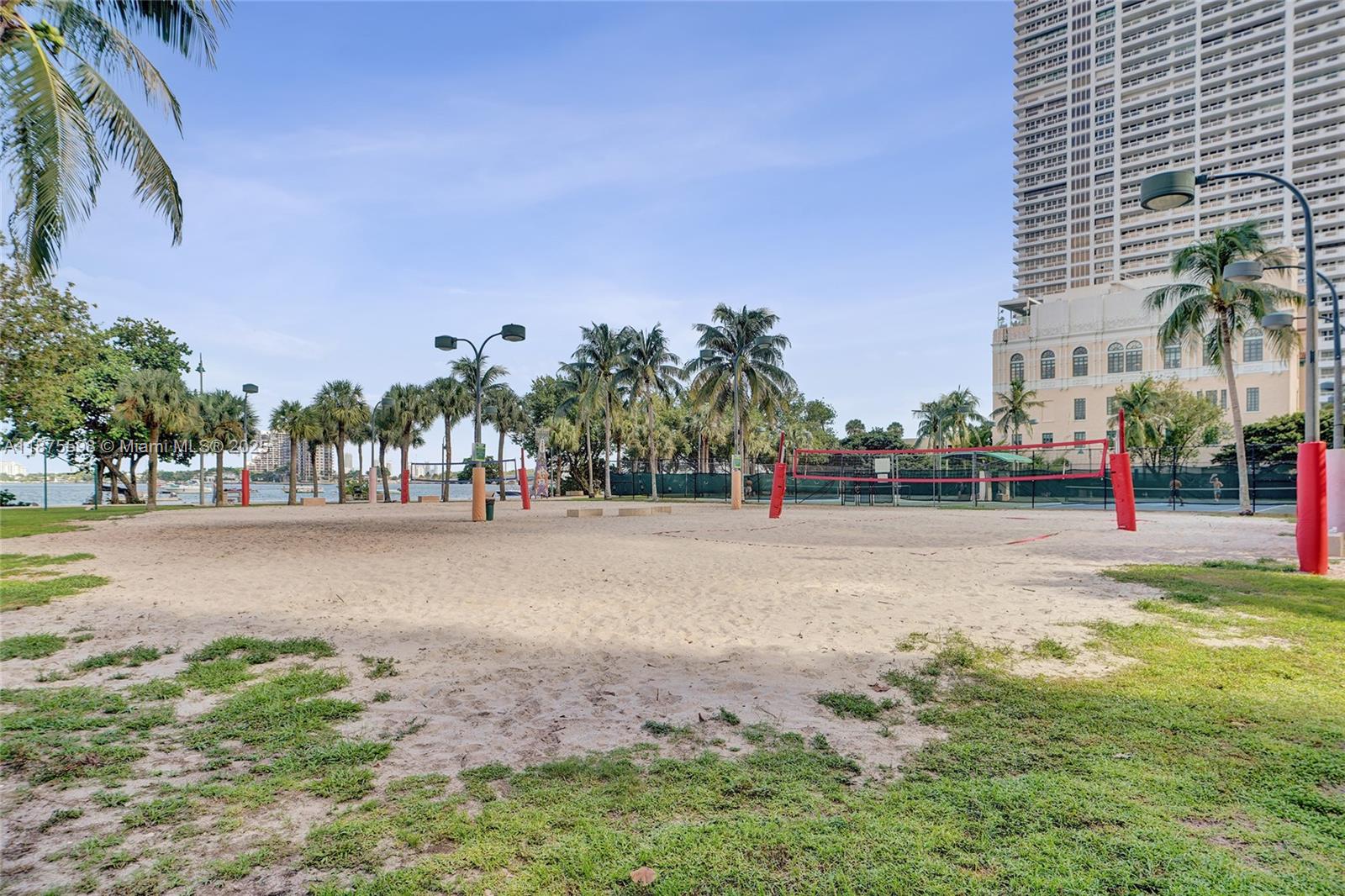 QUANTUM ON THE BAY CONDO - Residential