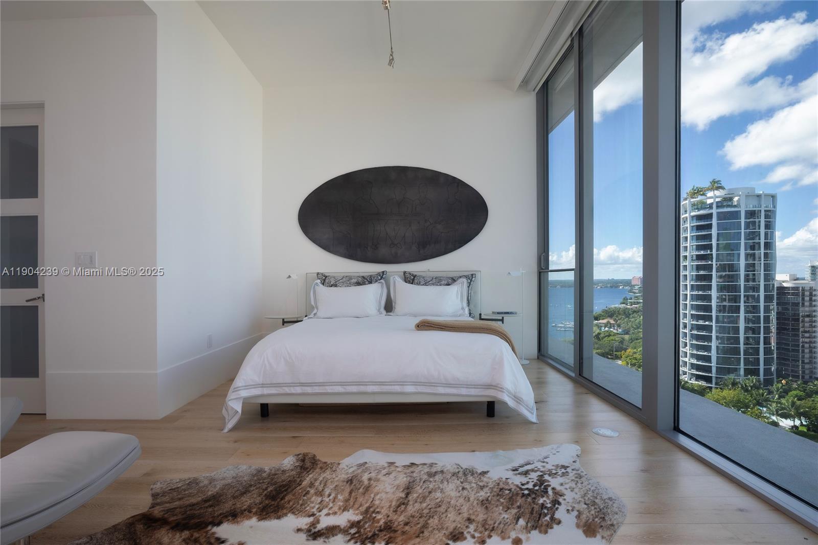 DINNER KEY - Residential