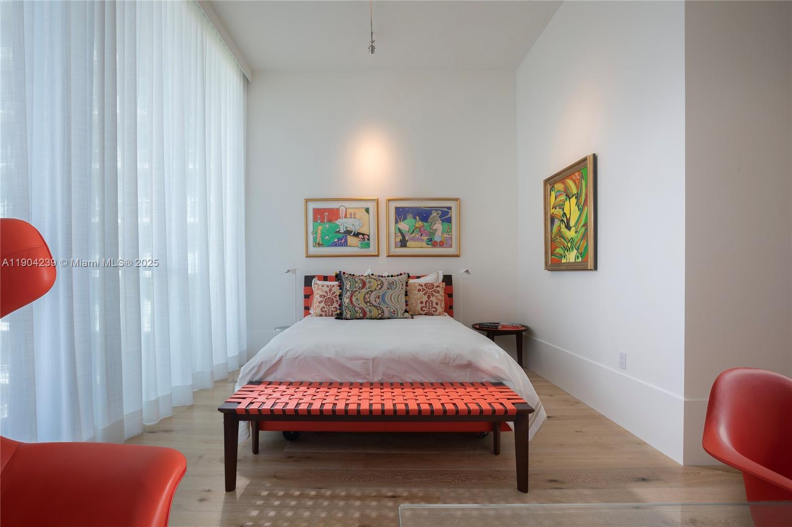 DINNER KEY - Residential