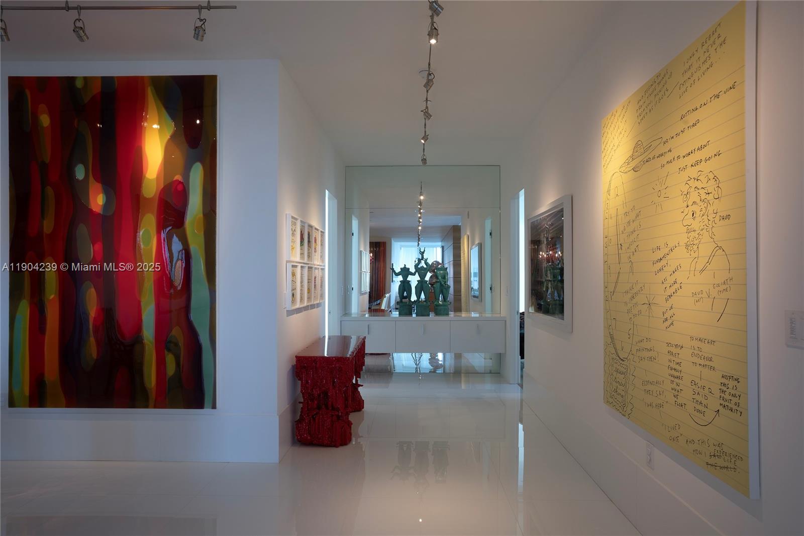 DINNER KEY - Residential