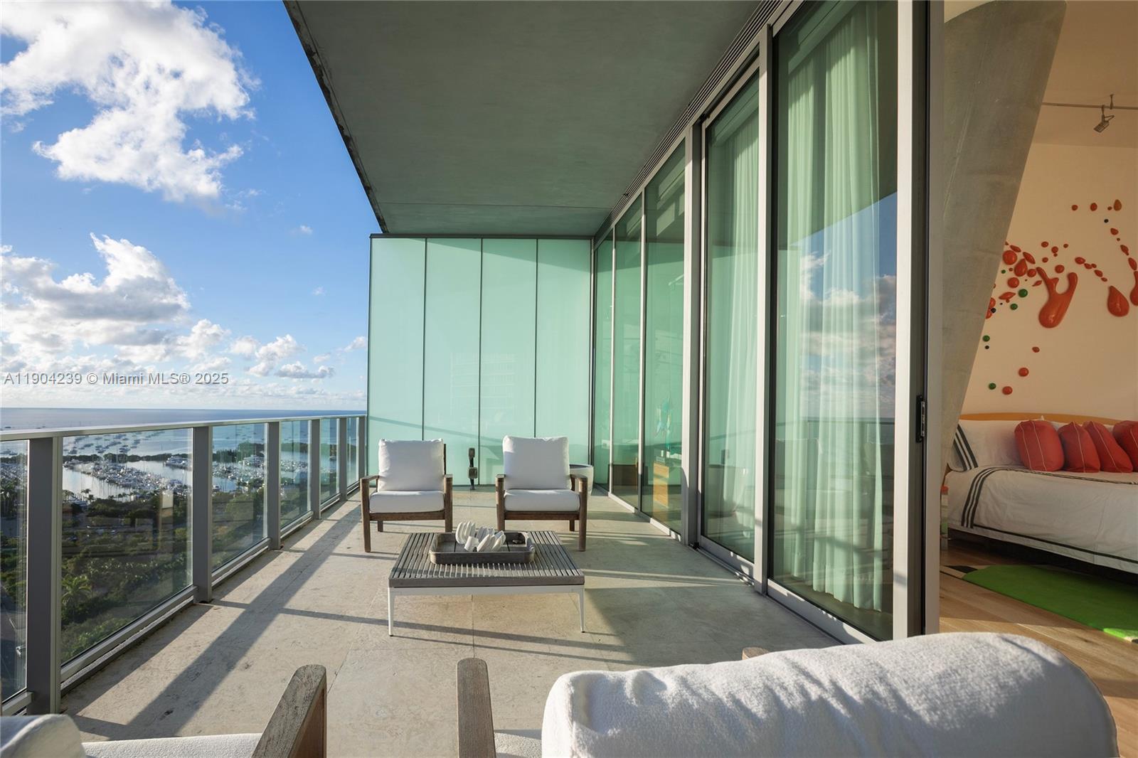 DINNER KEY - Residential