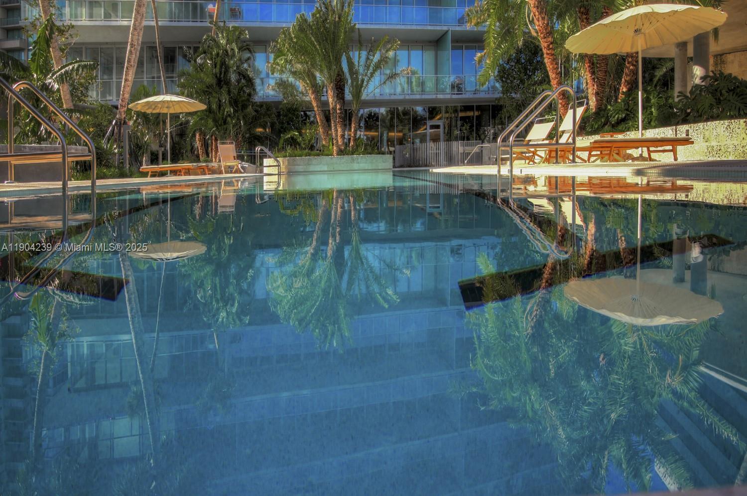 DINNER KEY - Residential