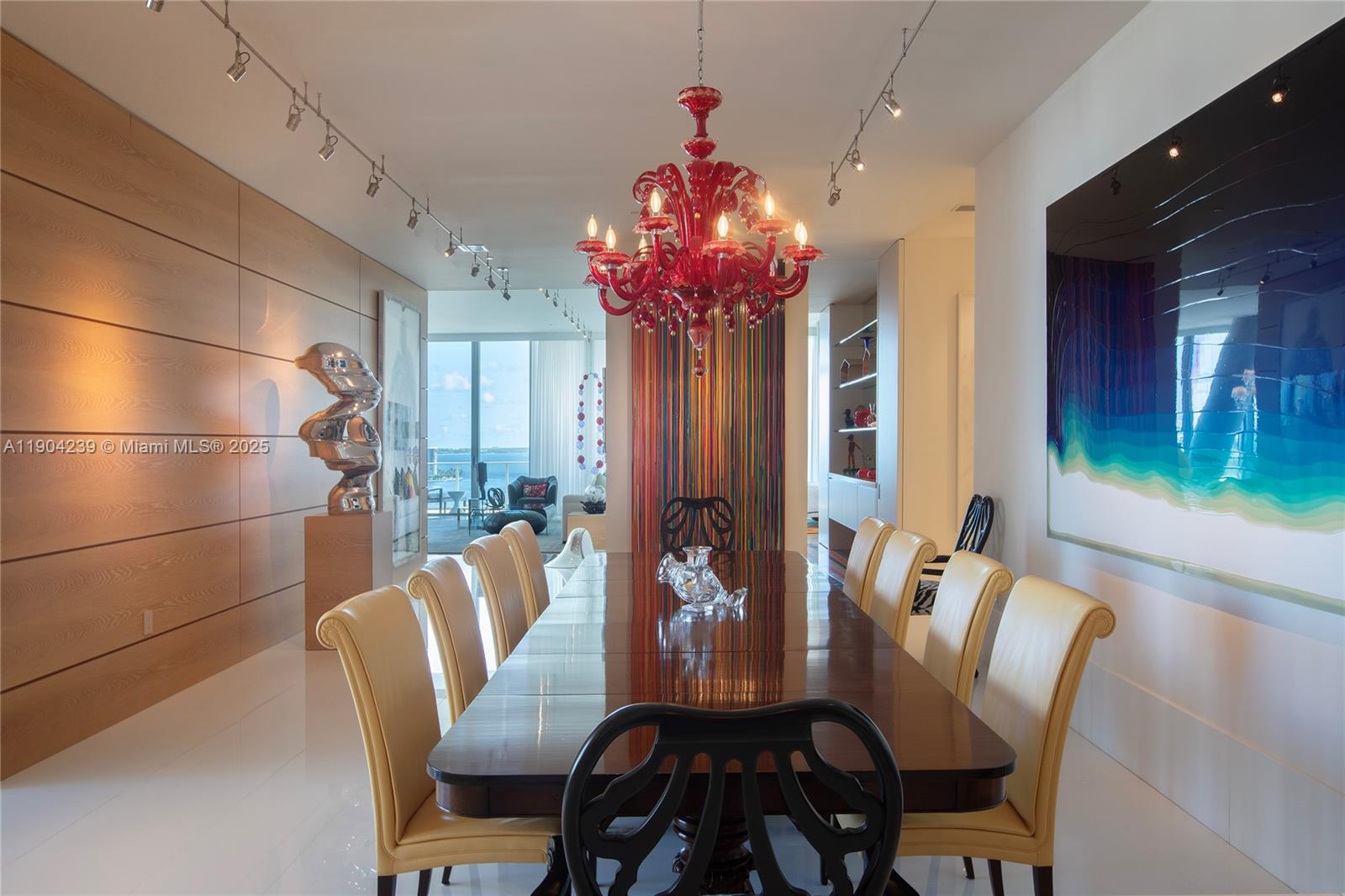 DINNER KEY - Residential