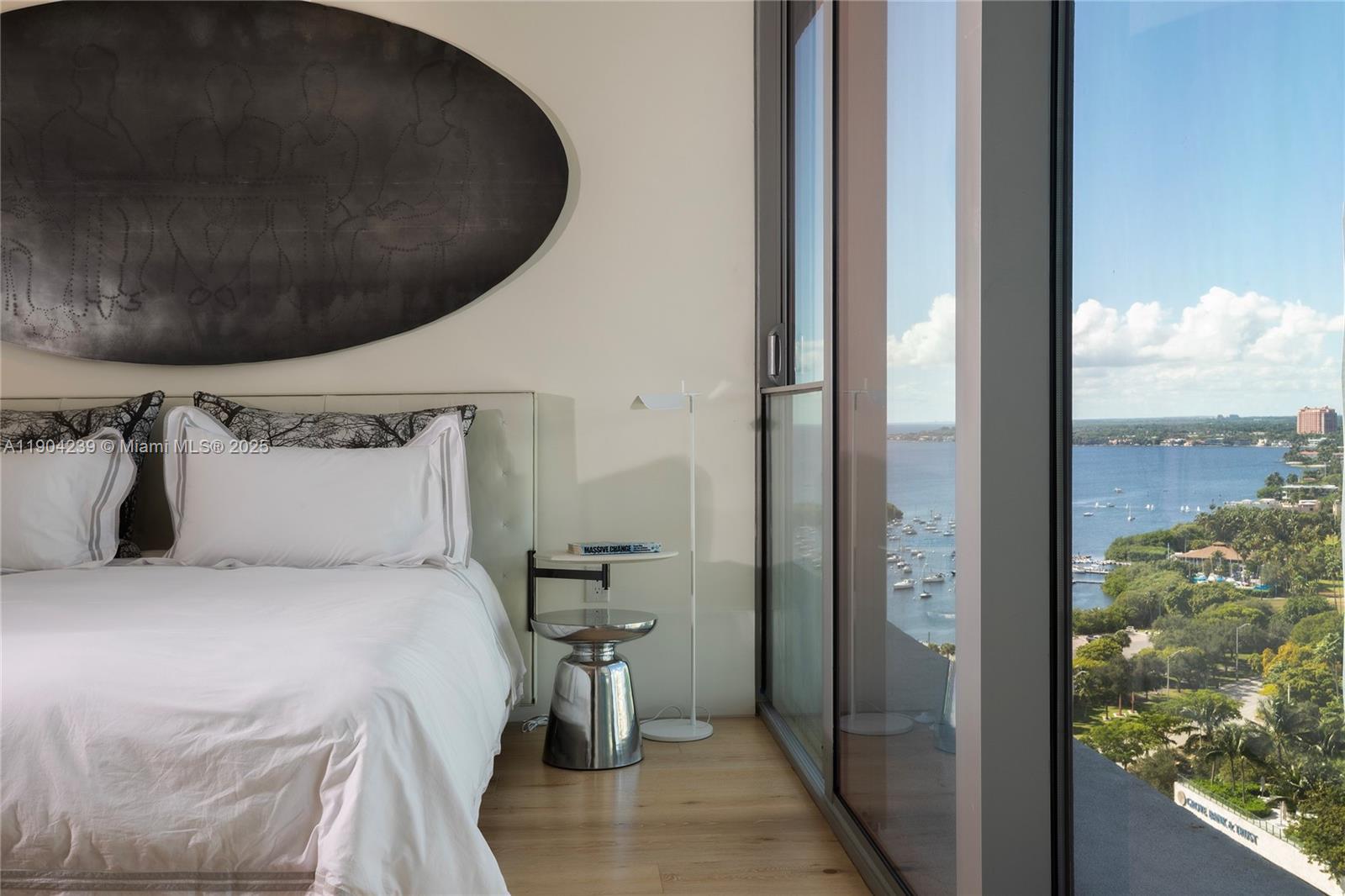 DINNER KEY - Residential