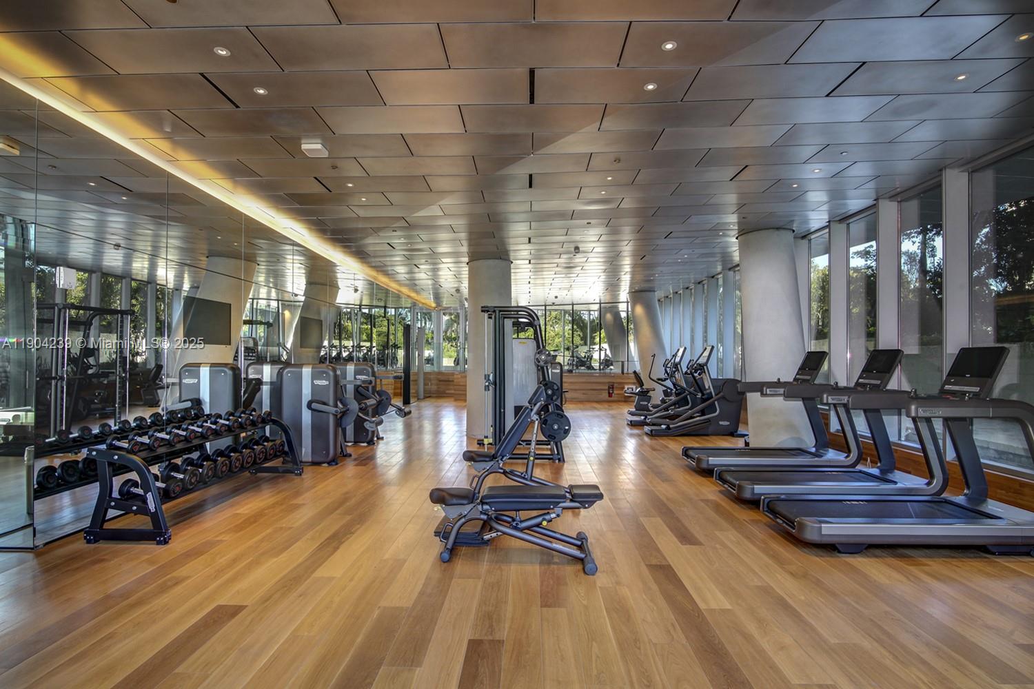 DINNER KEY - Residential