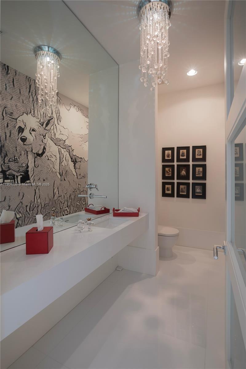 DINNER KEY - Residential