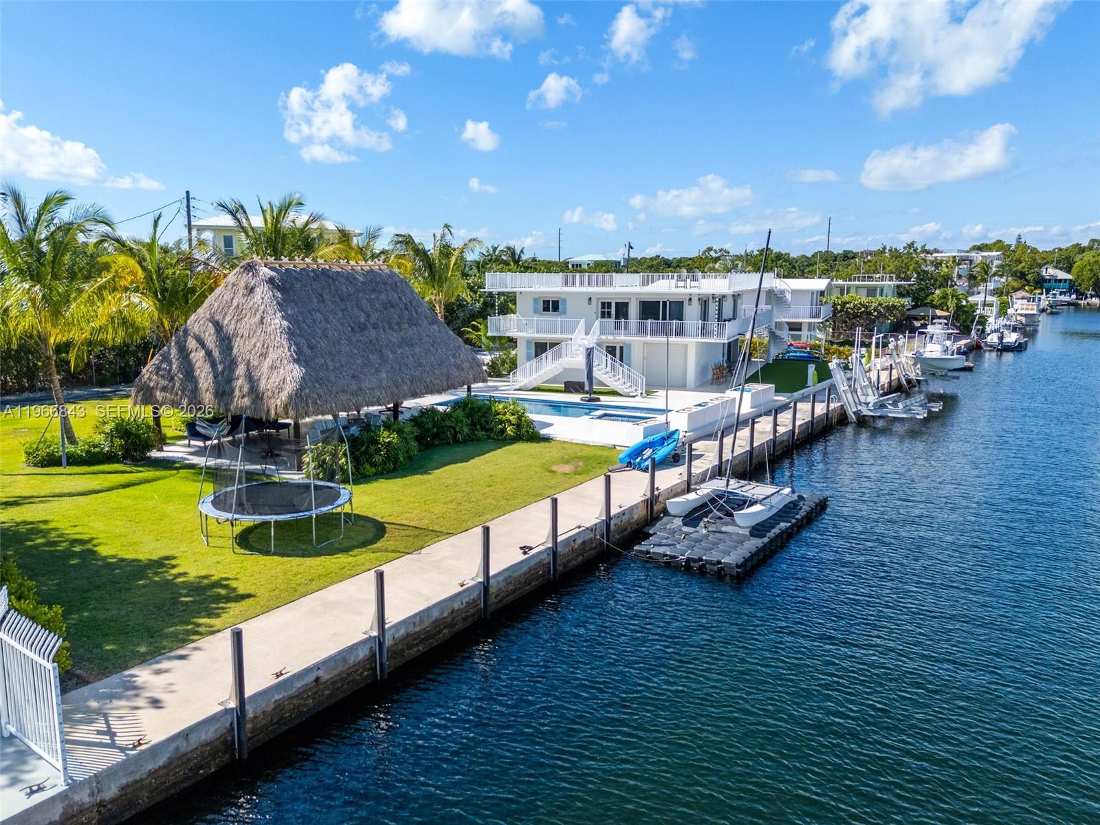ROCK HARBOR YACHT HAVEN - Residential