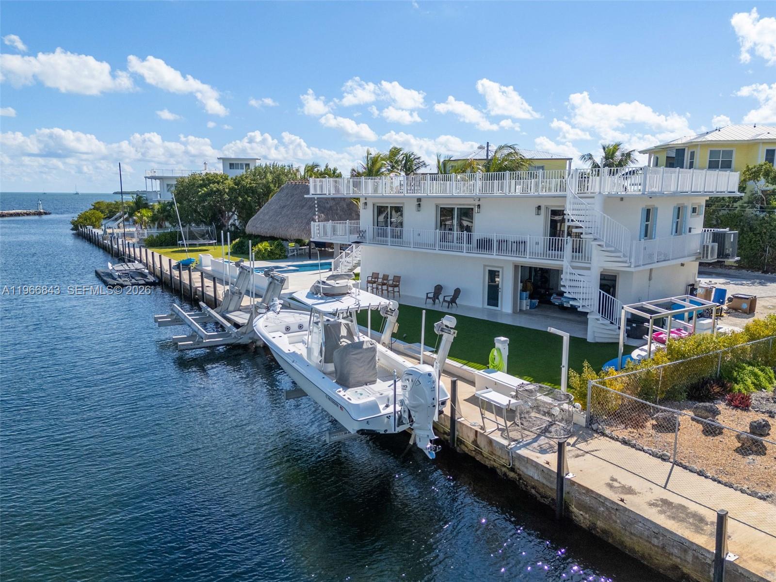 ROCK HARBOR YACHT HAVEN - Residential