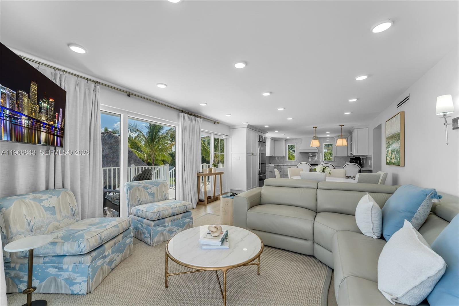 ROCK HARBOR YACHT HAVEN - Residential