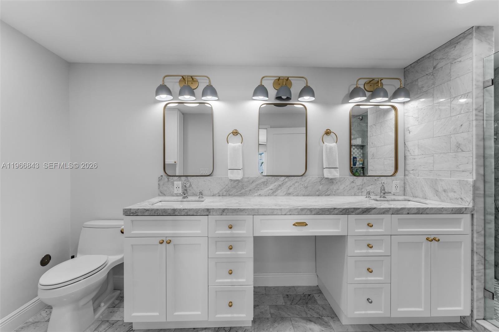 ROCK HARBOR YACHT HAVEN - Residential