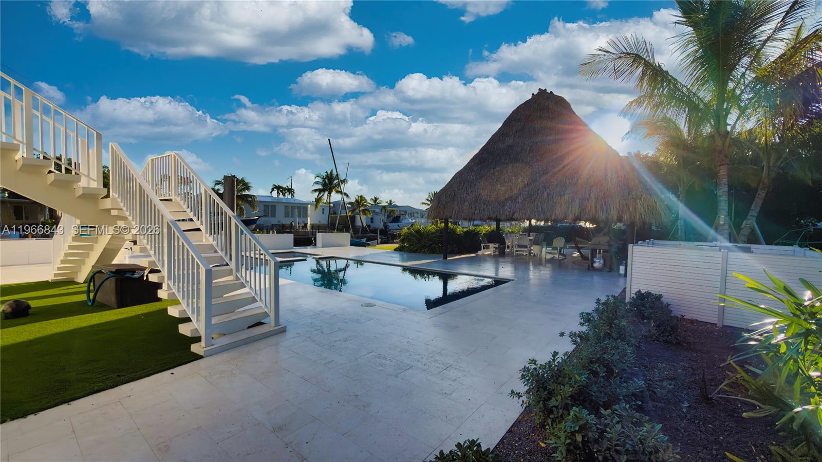 ROCK HARBOR YACHT HAVEN - Residential