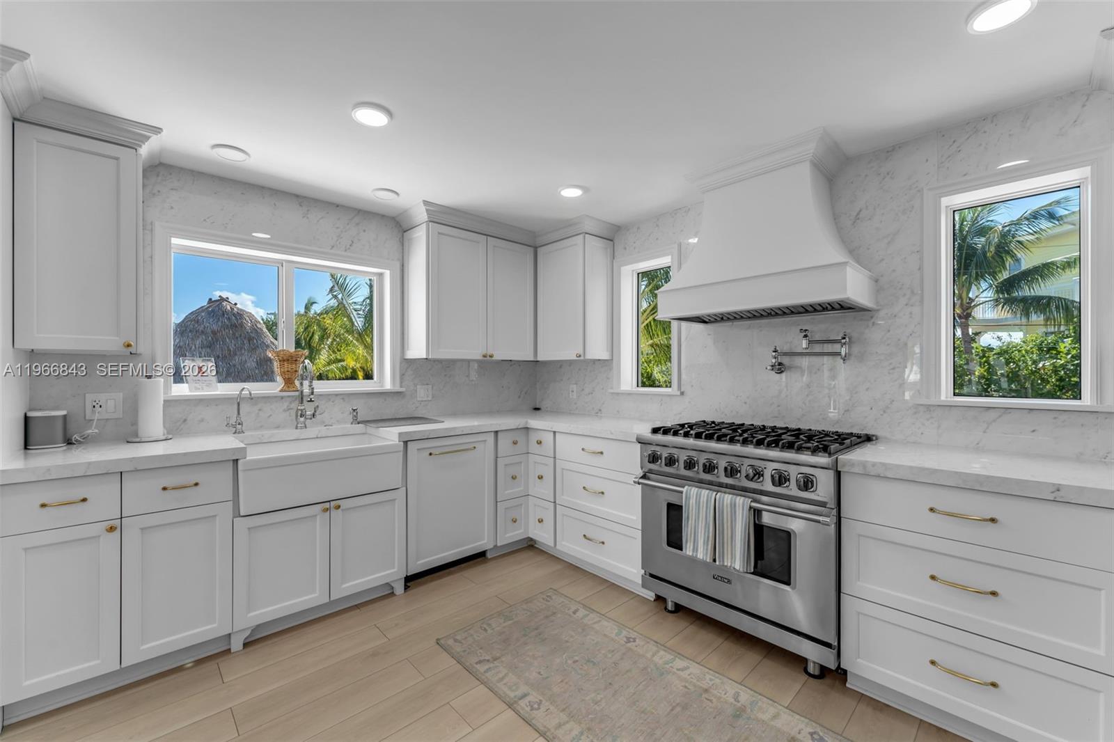 ROCK HARBOR YACHT HAVEN - Residential