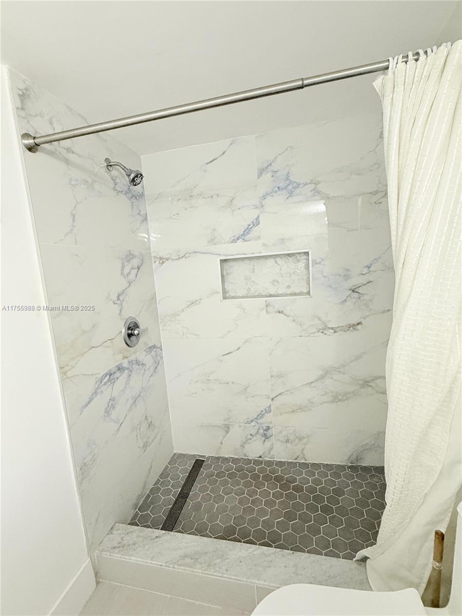 SUNRISE LAKES 166 CONDO - Residential