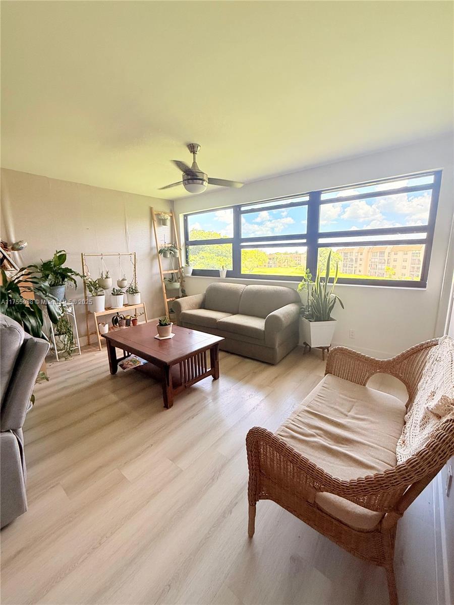 SUNRISE LAKES 166 CONDO - Residential