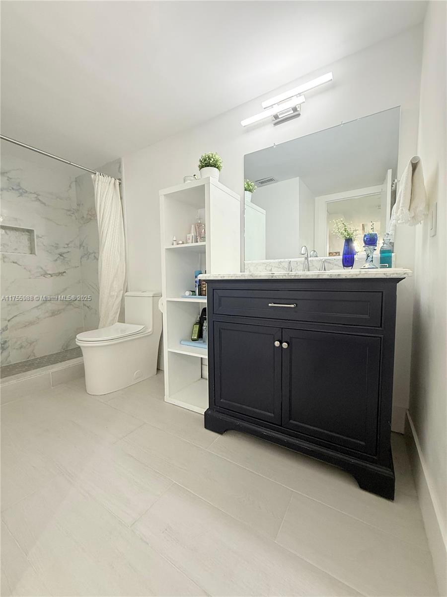 SUNRISE LAKES 166 CONDO - Residential