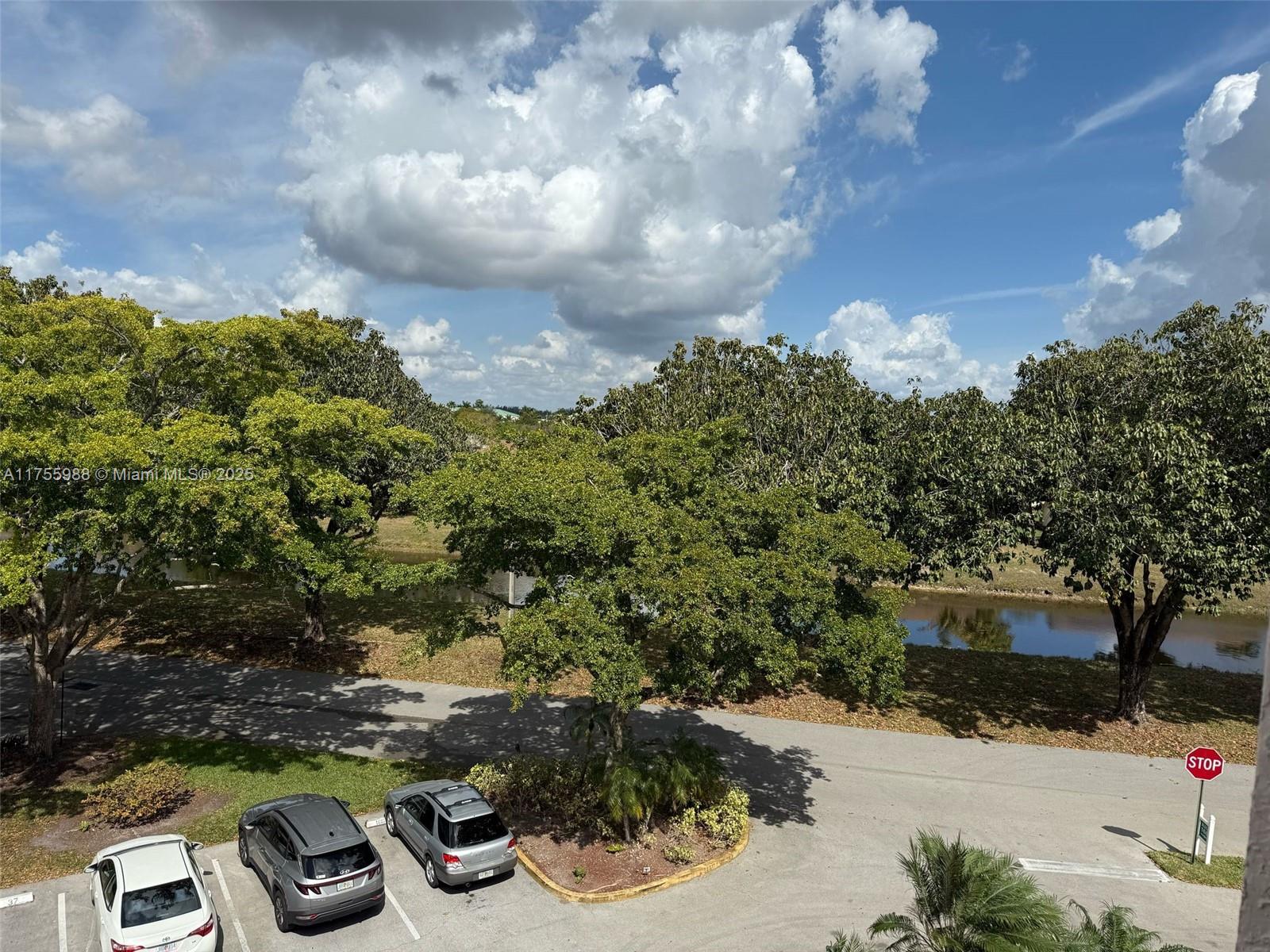 SUNRISE LAKES 166 CONDO - Residential