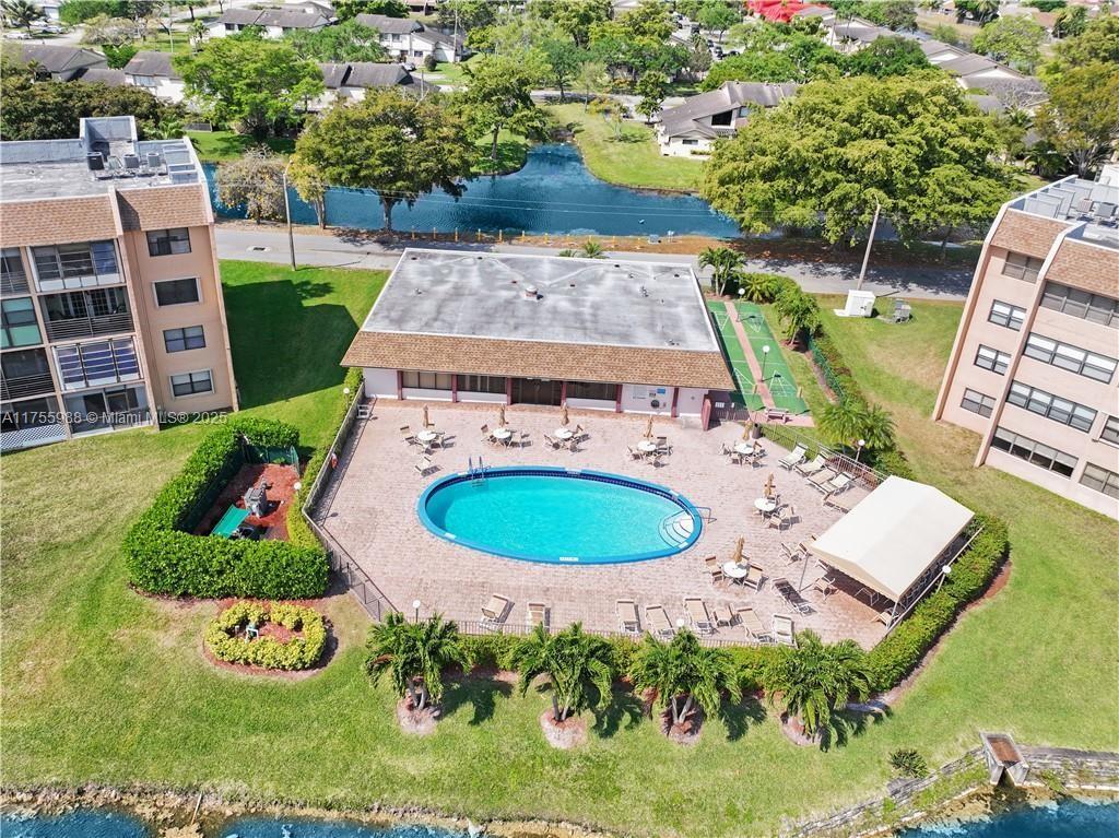 SUNRISE LAKES 166 CONDO - Residential